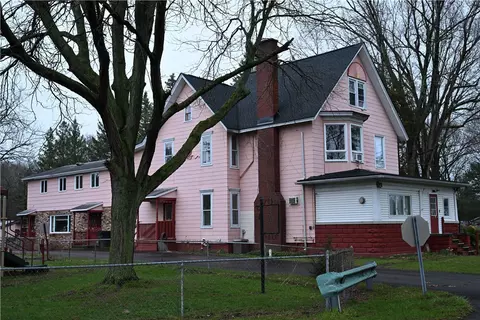 2406 Browncroft Blvd, Rochester, NY 14625