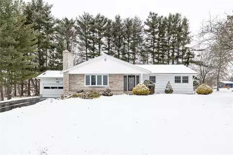 1939 Middle Rd, Rush, NY 14543