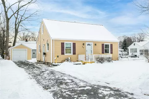 57 Bancroft Dr, Greece, NY 14616 photo 4