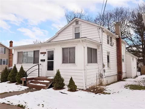 47 Fayette St, Waterloo, NY 13165