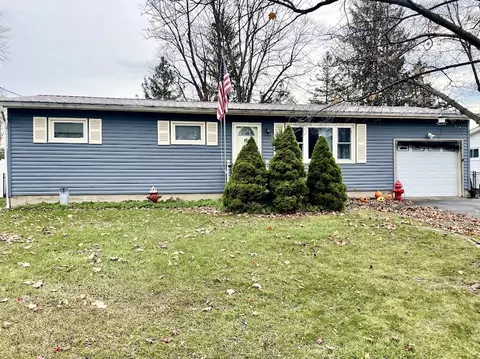 124 Eastwood Ave, Owasco, NY 13021