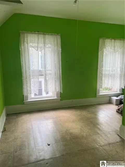 94 E 7th St, Dunkirk, NY 14048 photo 5