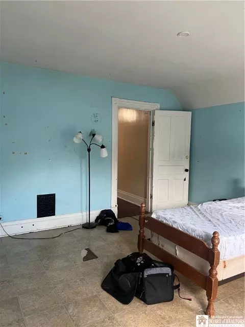 94 E 7th St, Dunkirk, NY 14048 photo 8