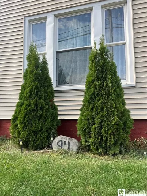 94 E 7th St, Dunkirk, NY 14048 photo 4