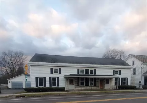 16 Bridge St #12-14, Newport, NY 13416