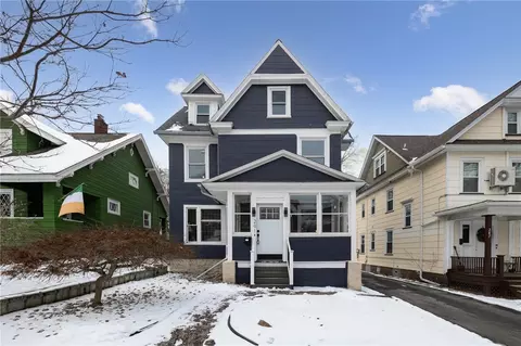 291 Laburnam Cres, Rochester, NY 14620