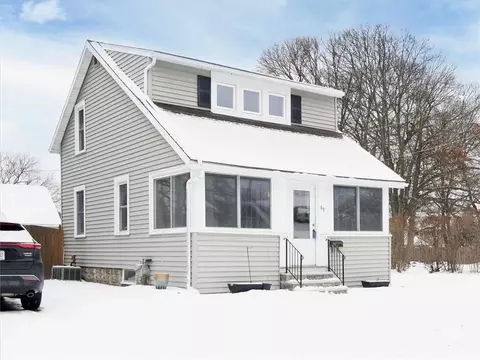 69 Lodge Dr, Irondequoit, NY 14622 photo 5