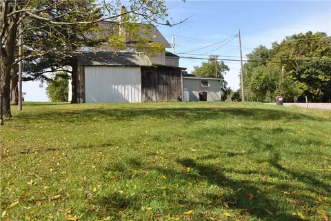 Exterior - 4355 Main St, Hemlock, NY 14466 photo 3 of 4