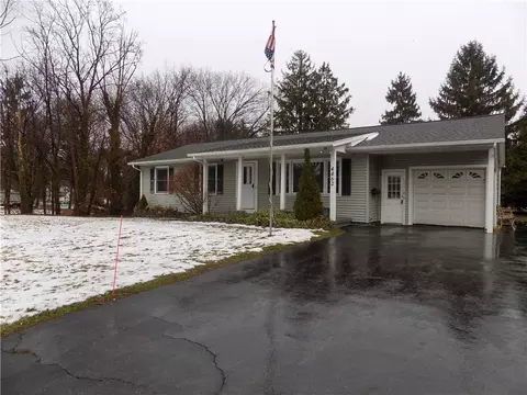 4462 Mount Read Blvd, Greece, NY 14616
