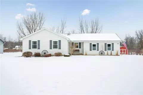 516 Gilmore Rd, Brockport, NY 14420