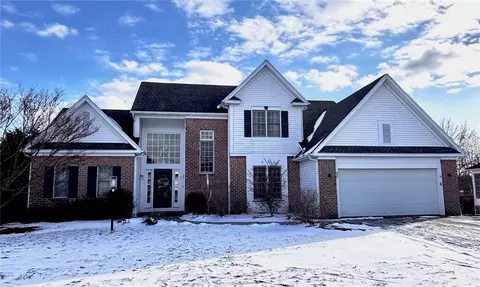 27 Sanibel Dr, Perinton, NY 14450