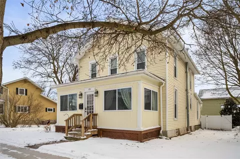 15 Stephens St, Clifton Springs, NY 14432