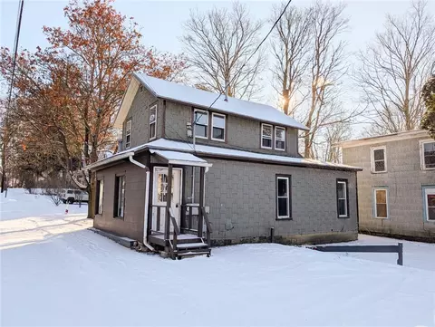 202 E Washington St, Bath, NY 14810
