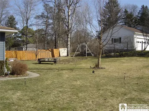 Exterior - 915 Prospect Ave, Olean, NY 14760 photo 10 of 12