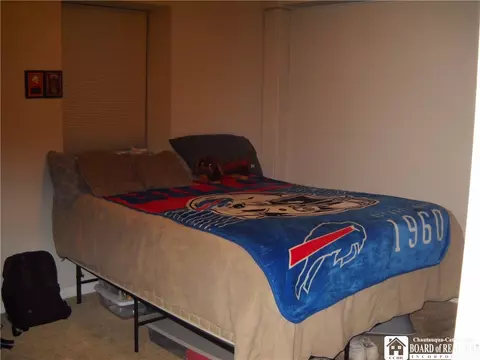 Bedroom - 915 Prospect Ave, Olean, NY 14760 photo 4 of 7