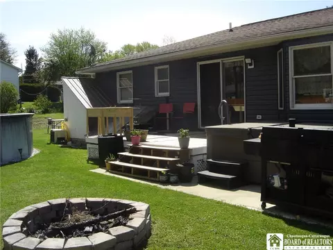 Exterior - 915 Prospect Ave, Olean, NY 14760 photo 5 of 12