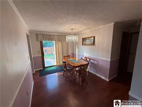 Dining - 915 Prospect Ave, Olean, NY 14760 photo 3 of 3