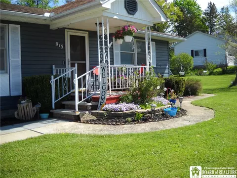 Exterior - 915 Prospect Ave, Olean, NY 14760 photo 3 of 12