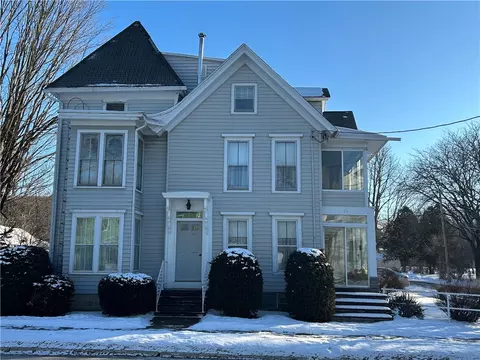 8 Guernsey St, Norwich, NY 13815