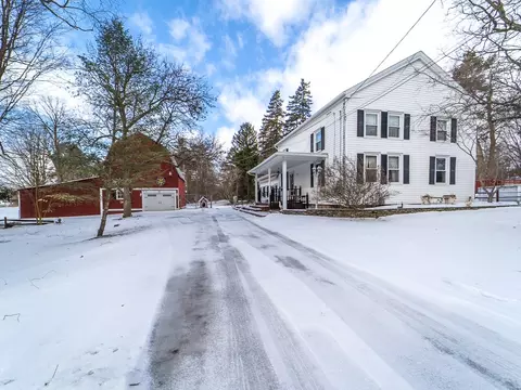 22 Canandaigua St, Shortsville, NY 14548