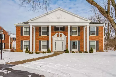 63 Maplewood Ave #106, Honeoye Falls, NY 14472