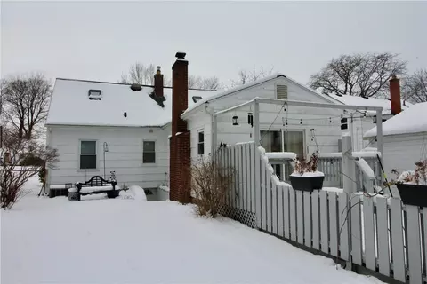 42 Crestfield Dr, Irondequoit, NY 14617 photo 31