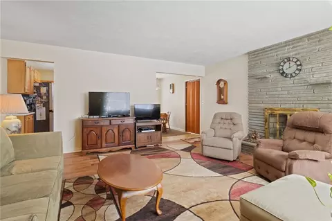 317 Taft Ave, Irondequoit, NY 14609 photo 5