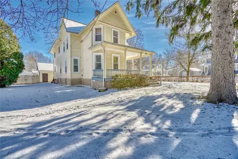 98 Fayette St, Sweden, NY 14420