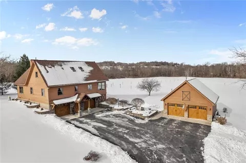 10671 Maple View Hts Rd, Wolcott, NY 14590