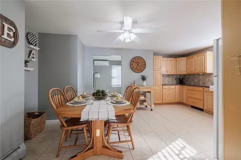 90 Doris Rd, Irondequoit, NY 14622 photo 17