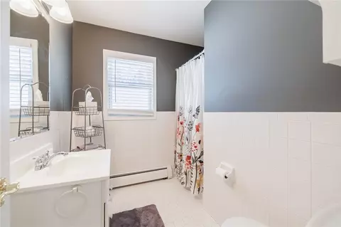 90 Doris Rd, Irondequoit, NY 14622 photo 14