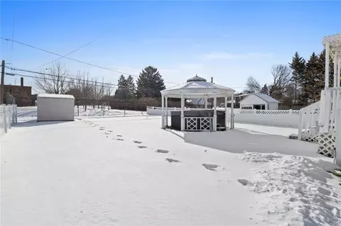121 Cinnabar Rd, Irondequoit, NY 14617 photo 41