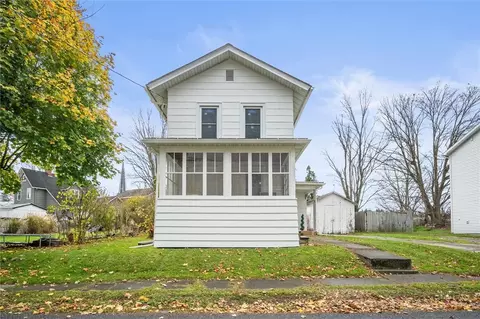 5 Jay St, Phelps, NY 14532