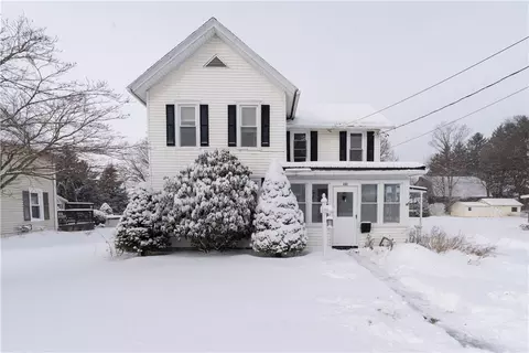 111 Lincoln St, Wayland, NY 14572