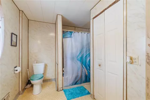 Bath - 107 Bartle Ave, Arcadia, NY 14513 photo 3 of 3