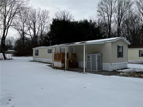 1021 Waterloo-geneva Apt 9 Rd, Waterloo, NY 13165