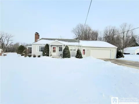 101 Avalon Blvd, Ellicott, NY 14701