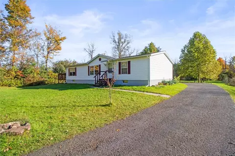 7270 Old Lyons Rd, Lyons, NY 14489 photo 2