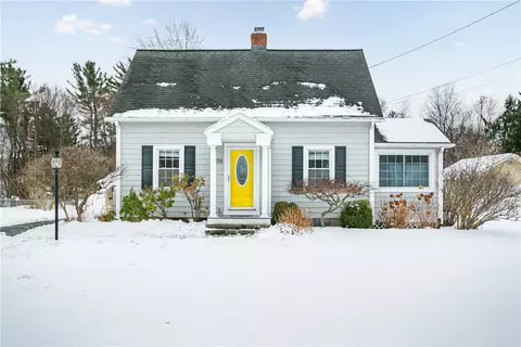 59 Holmes Rd, Greece, NY 14626