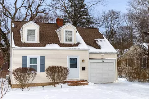 104 Sunset Dr, Rochester, NY 14618