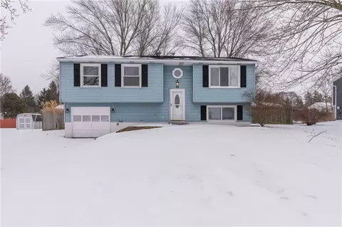 39 Overland, West Henrietta, NY 14586