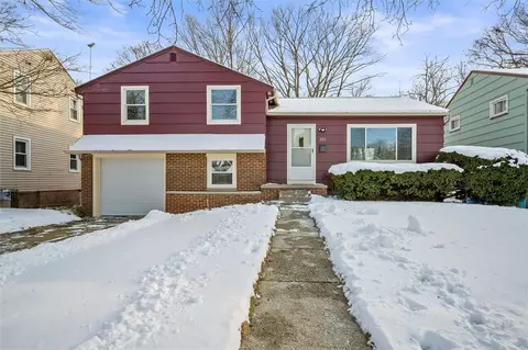 223 Burley Rd, Rochester, NY 14612