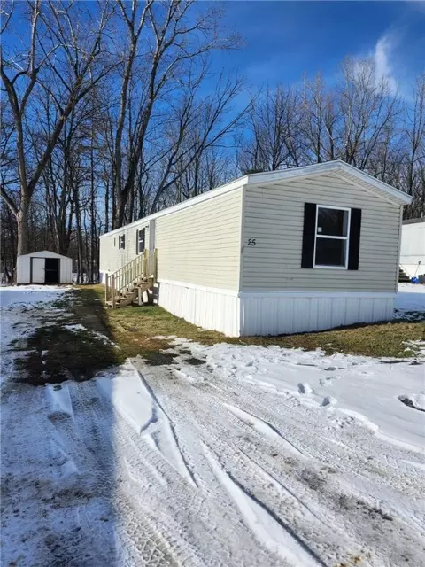 3657 S Townline Rd, Palmyra, NY 14522