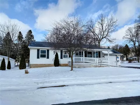 18 Myrtle Ave, Milo, NY 14527