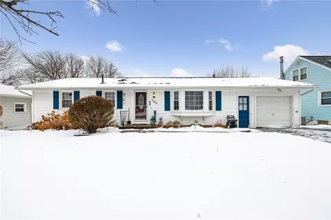 195 Little Creek Dr, Greece, NY 14616