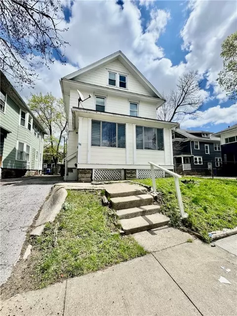 96 Bidwell Ter, Rochester, NY 14613