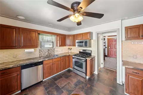 2 Northfield Rd, Irondequoit, NY 14617 photo 14