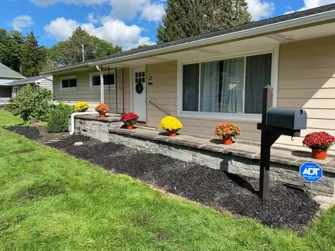 12 Scammell Ave, Auburn, NY 13021