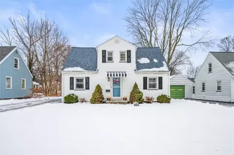 29 Alden Rd, Greece, NY 14626