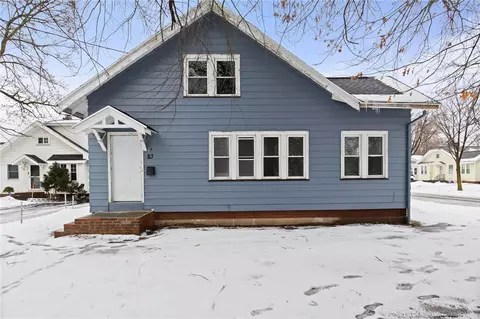 83 Stone Rd, Greece, NY 14616